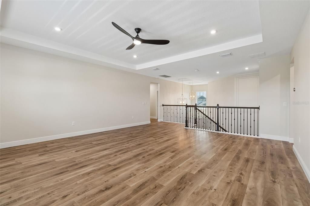 En Venta: $829,900 (5 camas, 4 baños, 3835 Pies cuadrados)