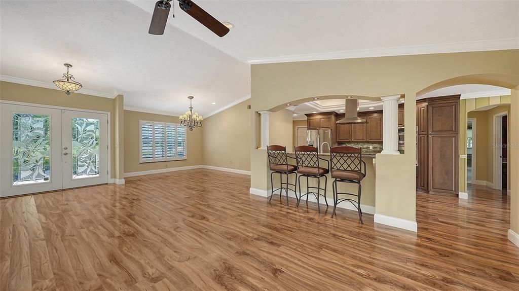 Active With Contract: $604,900 (3 beds, 2 baths, 2392 Square Feet)