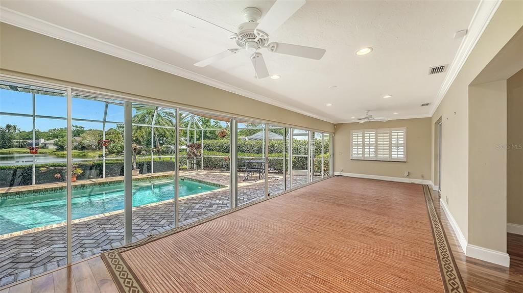Active With Contract: $604,900 (3 beds, 2 baths, 2392 Square Feet)
