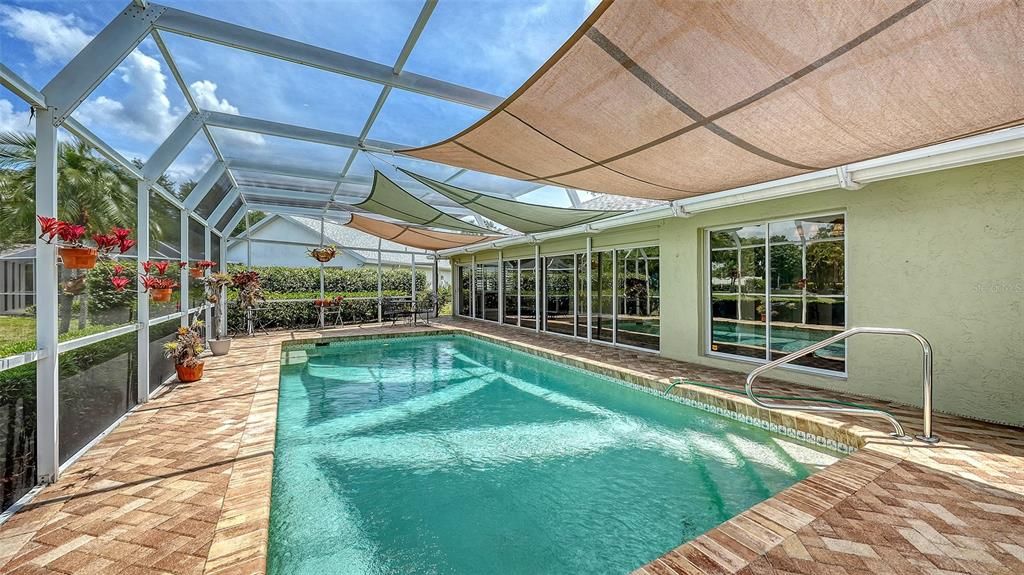 Active With Contract: $604,900 (3 beds, 2 baths, 2392 Square Feet)