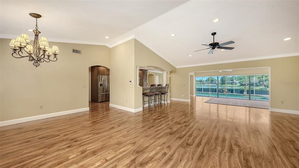 Active With Contract: $604,900 (3 beds, 2 baths, 2392 Square Feet)
