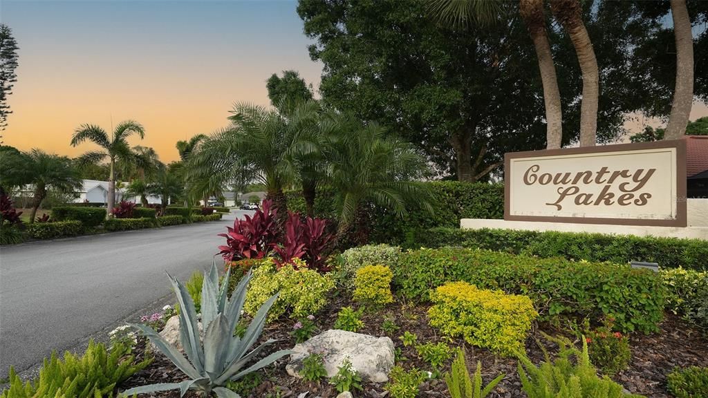 Active With Contract: $604,900 (3 beds, 2 baths, 2392 Square Feet)