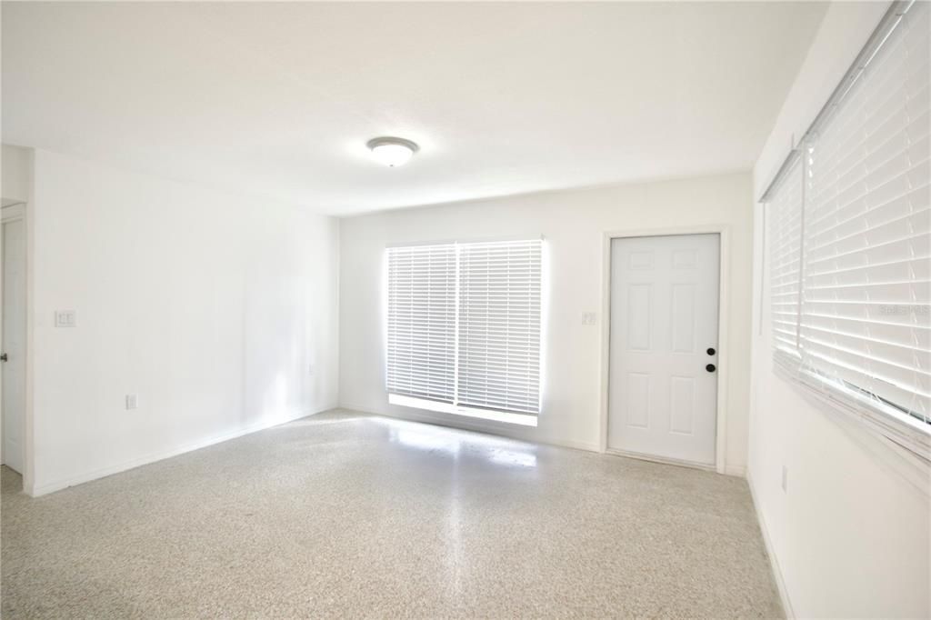 En Venta: $174,900 (2 camas, 1 baños, 744 Pies cuadrados)