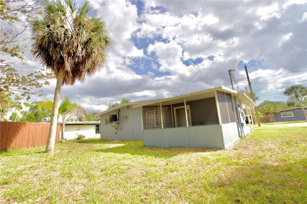 En Venta: $174,900 (2 camas, 1 baños, 744 Pies cuadrados)