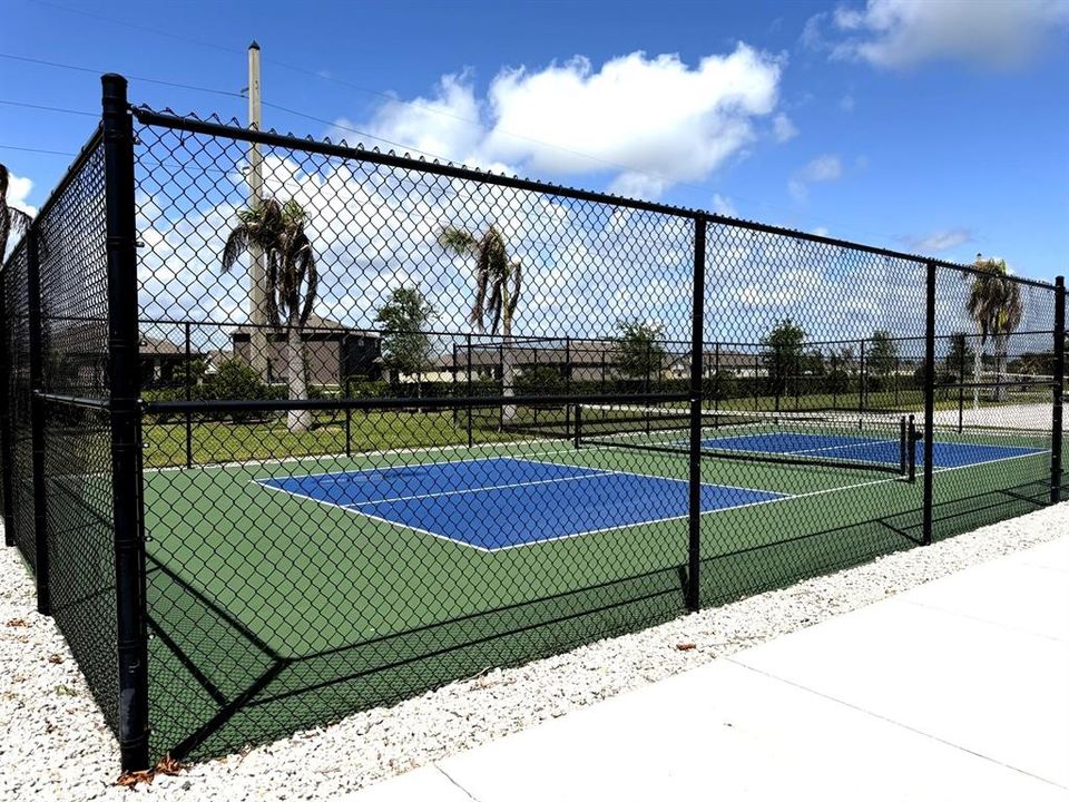 For Sale: $485,999 (3 beds, 3 baths, 2312 Square Feet)