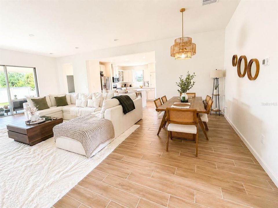 For Sale: $485,999 (3 beds, 3 baths, 2312 Square Feet)