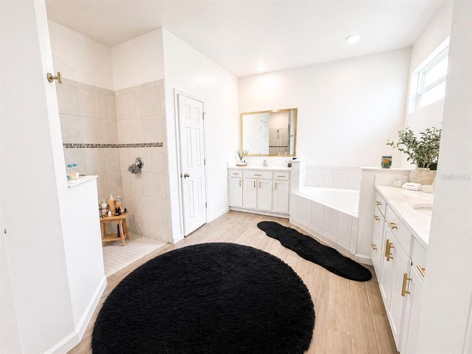 For Sale: $485,999 (3 beds, 3 baths, 2312 Square Feet)