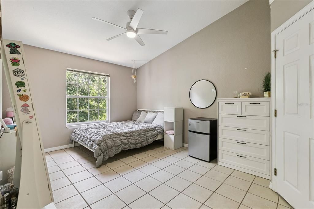 En Venta: $249,000 (2 camas, 2 baños, 960 Pies cuadrados)