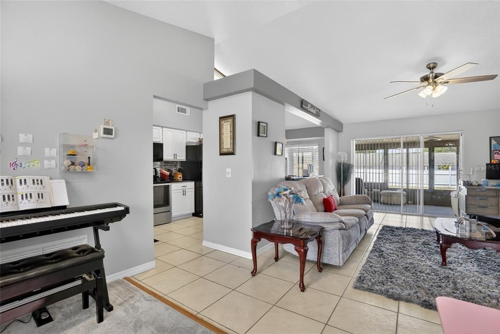 Active With Contract: $385,000 (3 beds, 2 baths, 1359 Square Feet)
