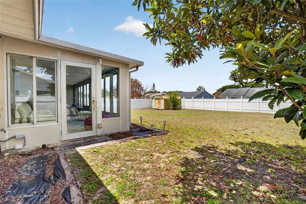 Active With Contract: $385,000 (3 beds, 2 baths, 1359 Square Feet)