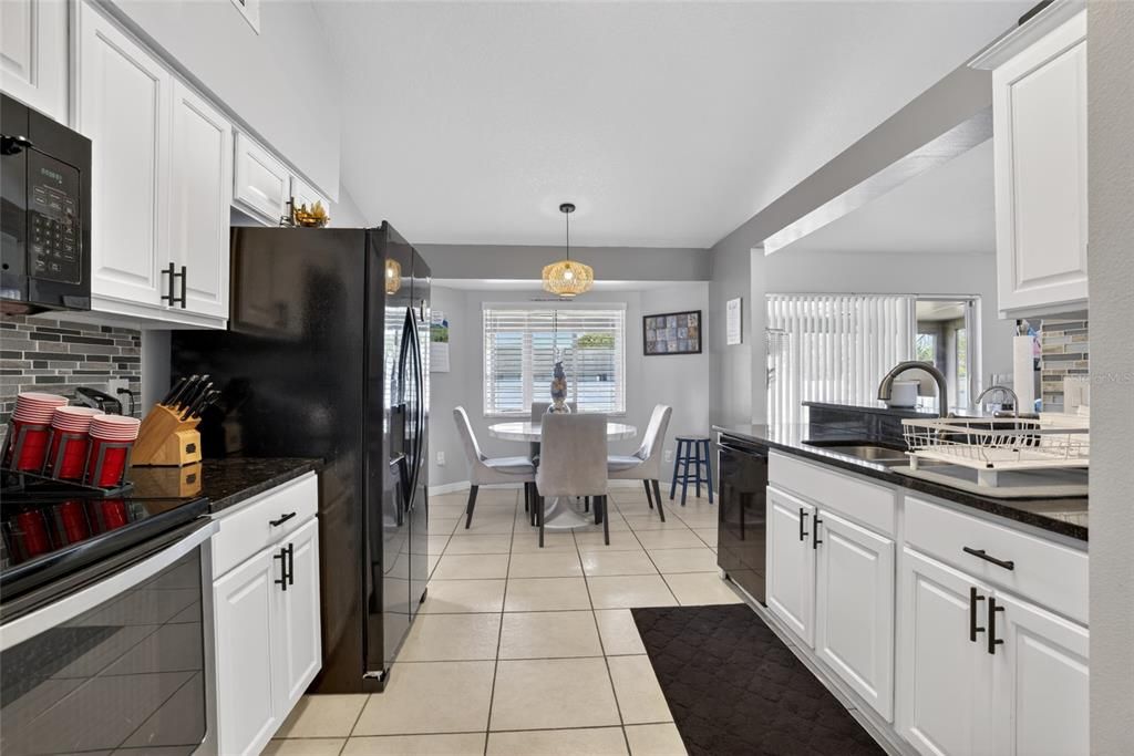 Active With Contract: $385,000 (3 beds, 2 baths, 1359 Square Feet)