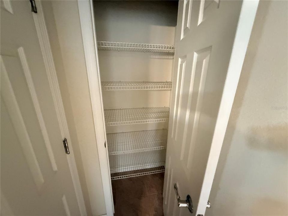 En Renta: $2,500 (4 camas, 3 baños, 2511 Pies cuadrados)