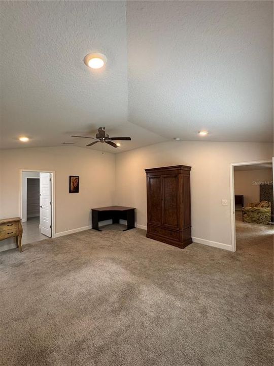 For Sale: $355,000 (3 beds, 2 baths, 1764 Square Feet)