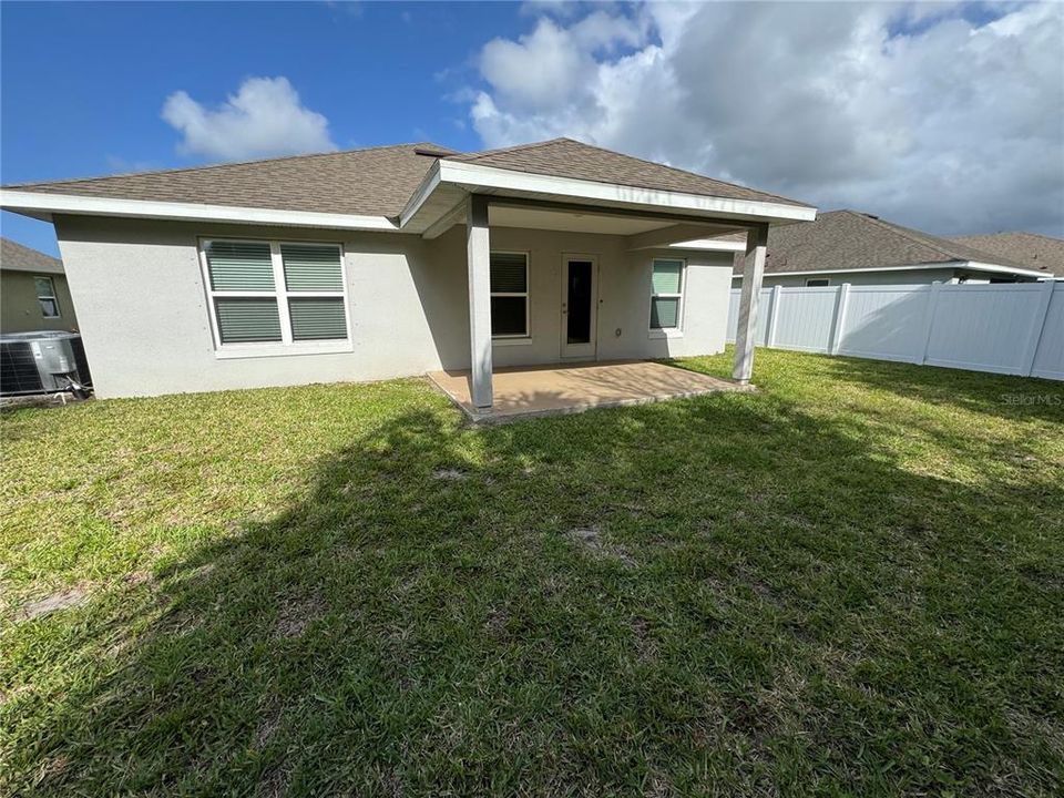 For Sale: $355,000 (3 beds, 2 baths, 1764 Square Feet)