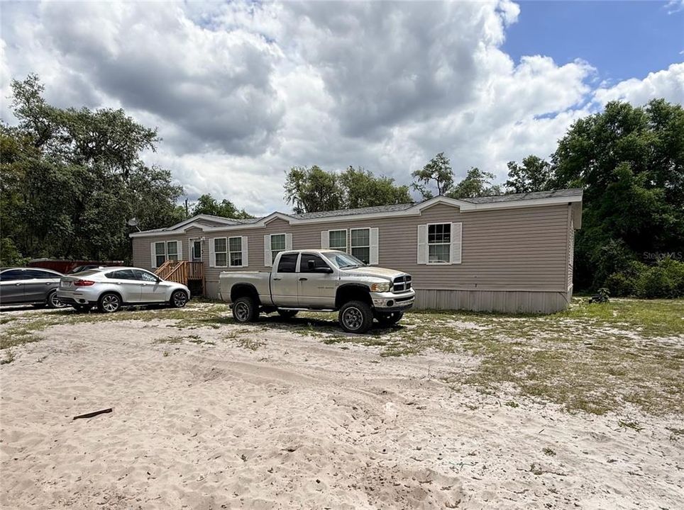 Vendido Recientemente: $139,900 (4 camas, 2 baños, 2383 Pies cuadrados)