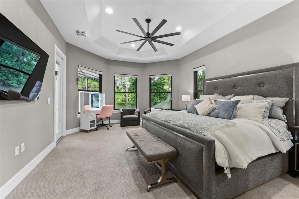 For Sale: $1,635,000 (5 beds, 4 baths, 4659 Square Feet)