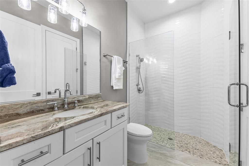 For Sale: $1,635,000 (5 beds, 4 baths, 4659 Square Feet)