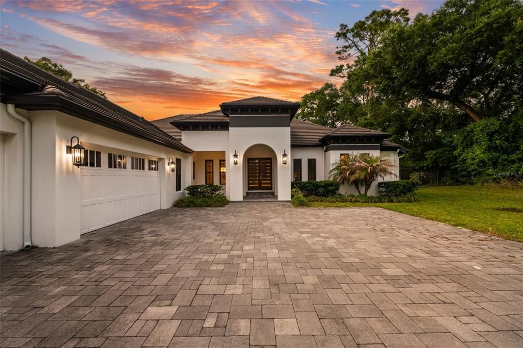 For Sale: $1,635,000 (5 beds, 4 baths, 4659 Square Feet)