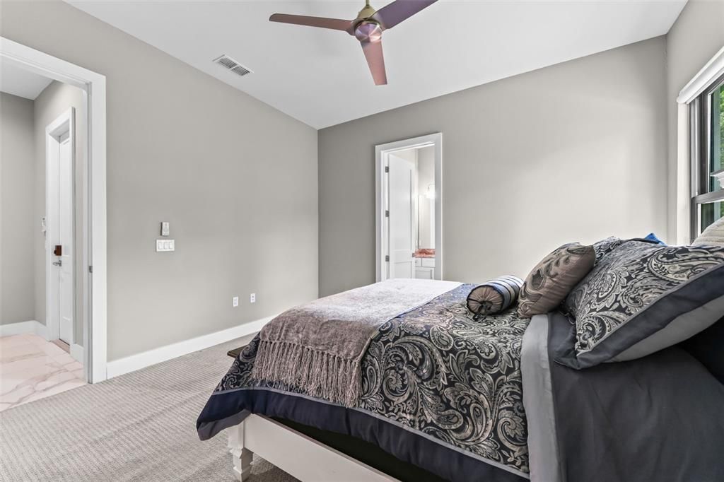 For Sale: $1,635,000 (5 beds, 4 baths, 4659 Square Feet)