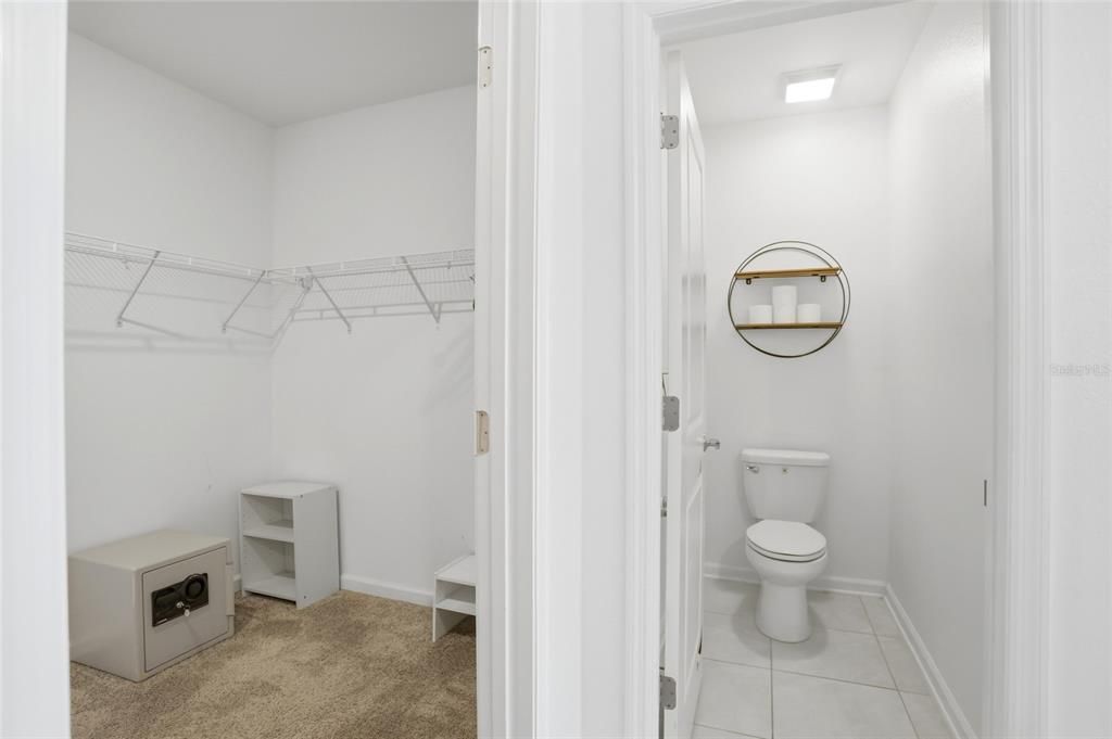 For Rent: $2,295 (4 beds, 2 baths, 1973 Square Feet)