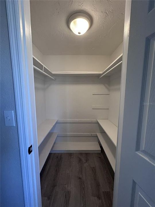 En Venta: $250,000 (2 camas, 2 baños, 1326 Pies cuadrados)