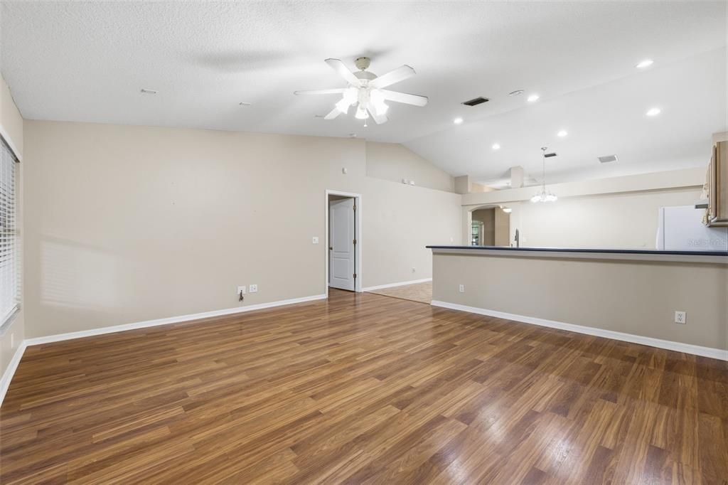 Active With Contract: $469,000 (4 beds, 2 baths, 2082 Square Feet)