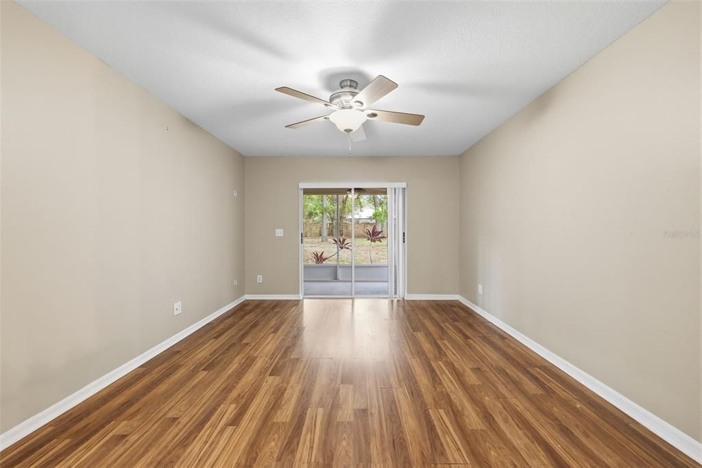 Active With Contract: $469,000 (4 beds, 2 baths, 2082 Square Feet)