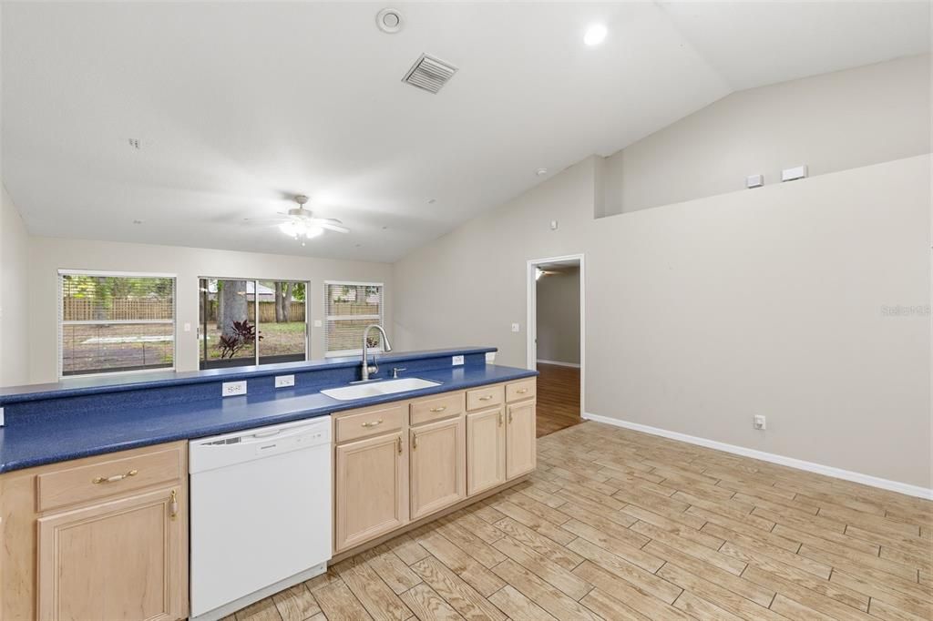 Active With Contract: $469,000 (4 beds, 2 baths, 2082 Square Feet)