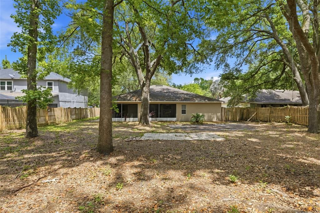 Active With Contract: $469,000 (4 beds, 2 baths, 2082 Square Feet)