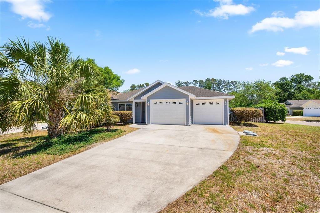 For Sale: $299,500 (3 beds, 2 baths, 1391 Square Feet)