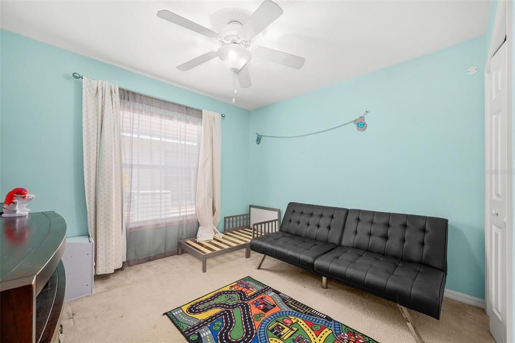 For Sale: $299,500 (3 beds, 2 baths, 1391 Square Feet)