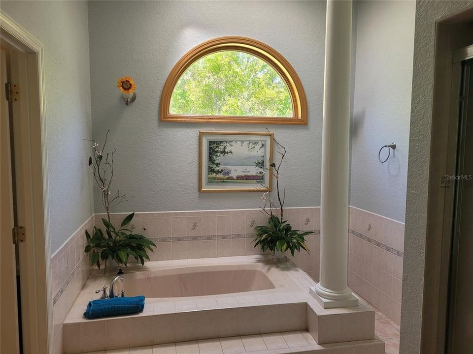 En Venta: $999,999 (5 camas, 2 baños, 3796 Pies cuadrados)