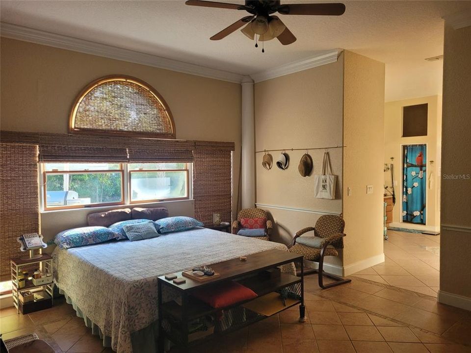 En Venta: $999,999 (5 camas, 2 baños, 3796 Pies cuadrados)