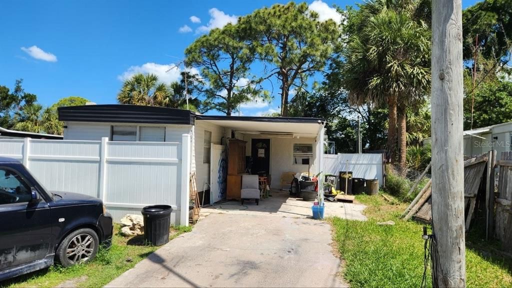For Sale: $75,000 (2 beds, 1 baths, 672 Square Feet)