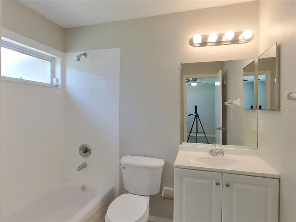 For Rent: $1,979 (3 beds, 2 baths, 1172 Square Feet)