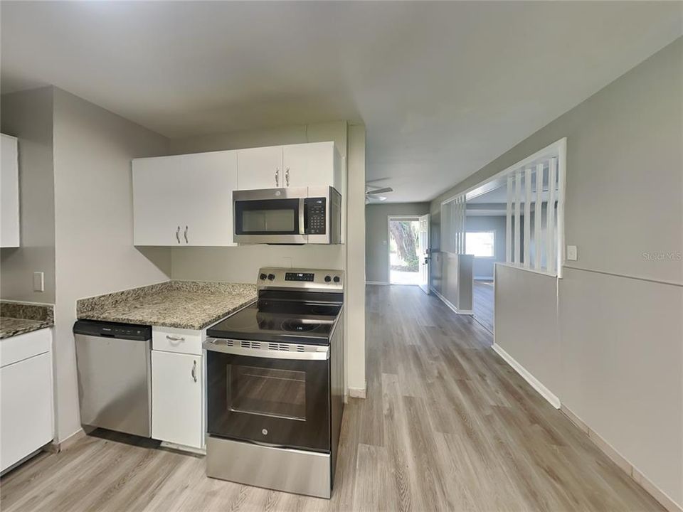 В аренду: $1,939 (2 спален, 2 ванн, 1246 Квадратных фут)
