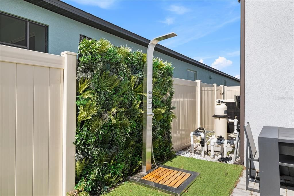 For Sale: $1,190,000 (5 beds, 4 baths, 3693 Square Feet)