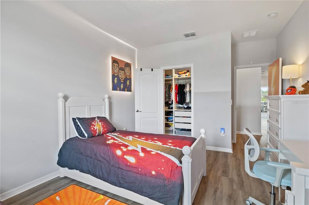 For Sale: $1,190,000 (5 beds, 4 baths, 3693 Square Feet)