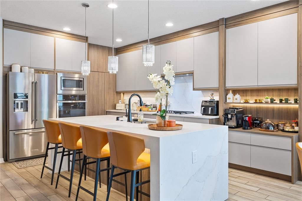 For Sale: $1,190,000 (5 beds, 4 baths, 3693 Square Feet)