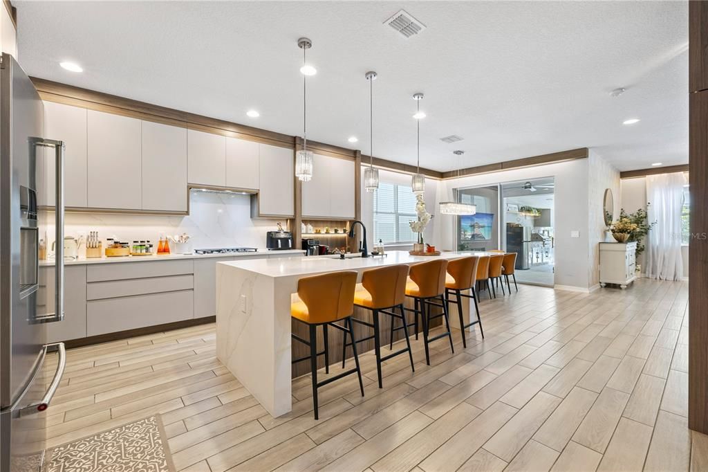 For Sale: $1,190,000 (5 beds, 4 baths, 3693 Square Feet)