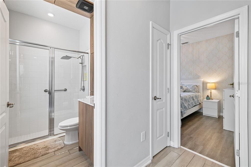 For Sale: $1,190,000 (5 beds, 4 baths, 3693 Square Feet)