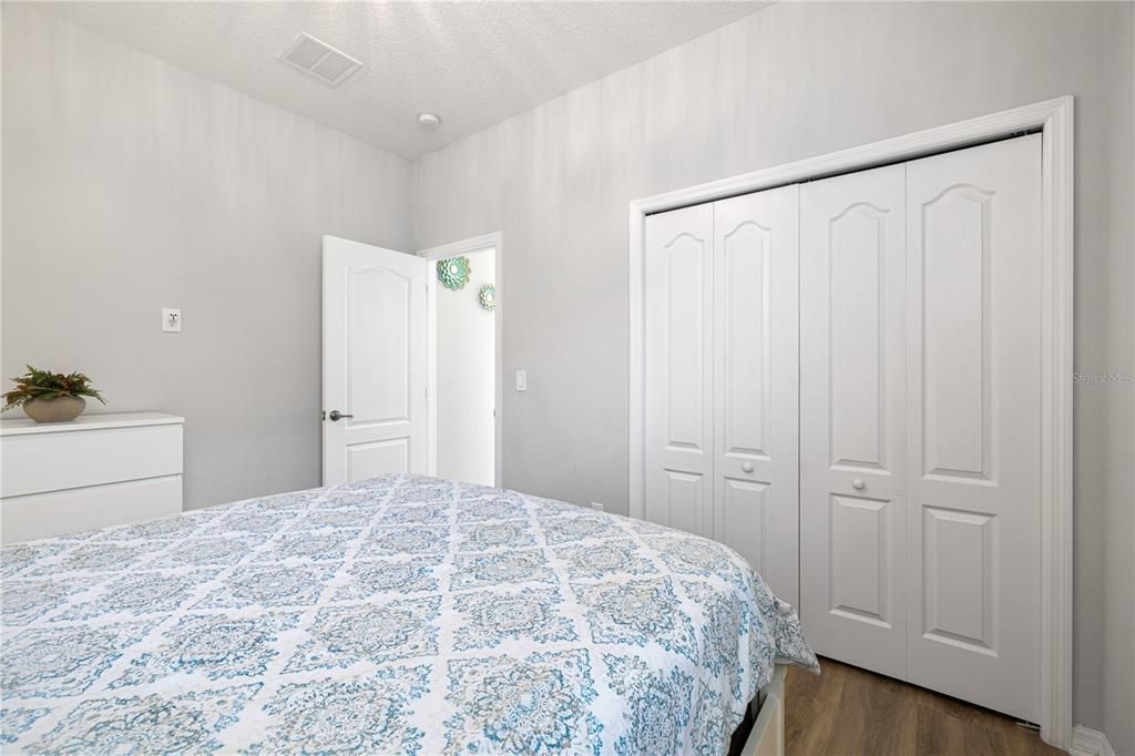For Sale: $1,190,000 (5 beds, 4 baths, 3693 Square Feet)