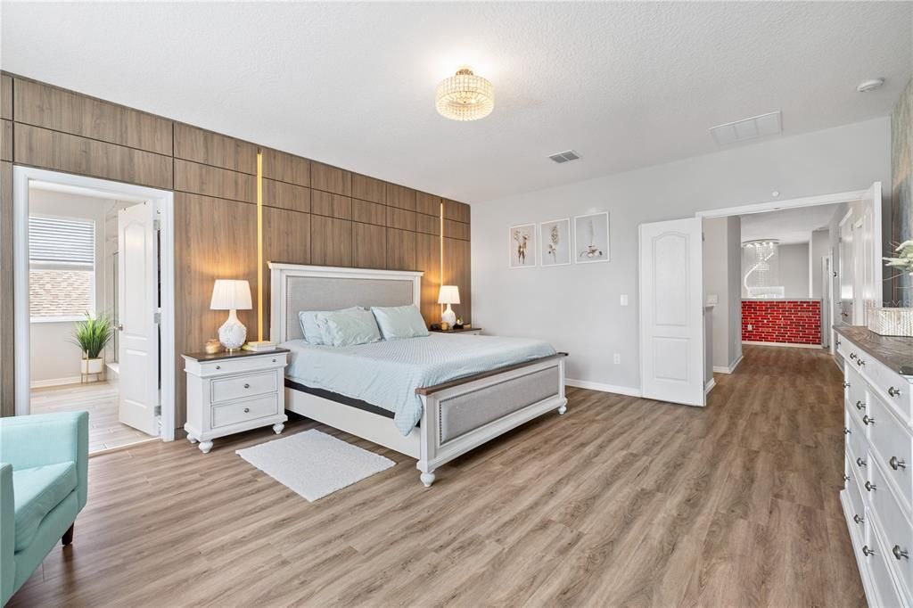 For Sale: $1,190,000 (5 beds, 4 baths, 3693 Square Feet)