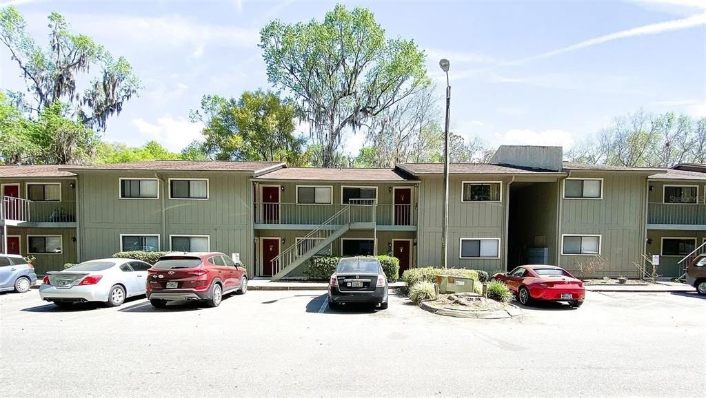 For Rent: $1,000 (1 beds, 1 baths, 705 Square Feet)