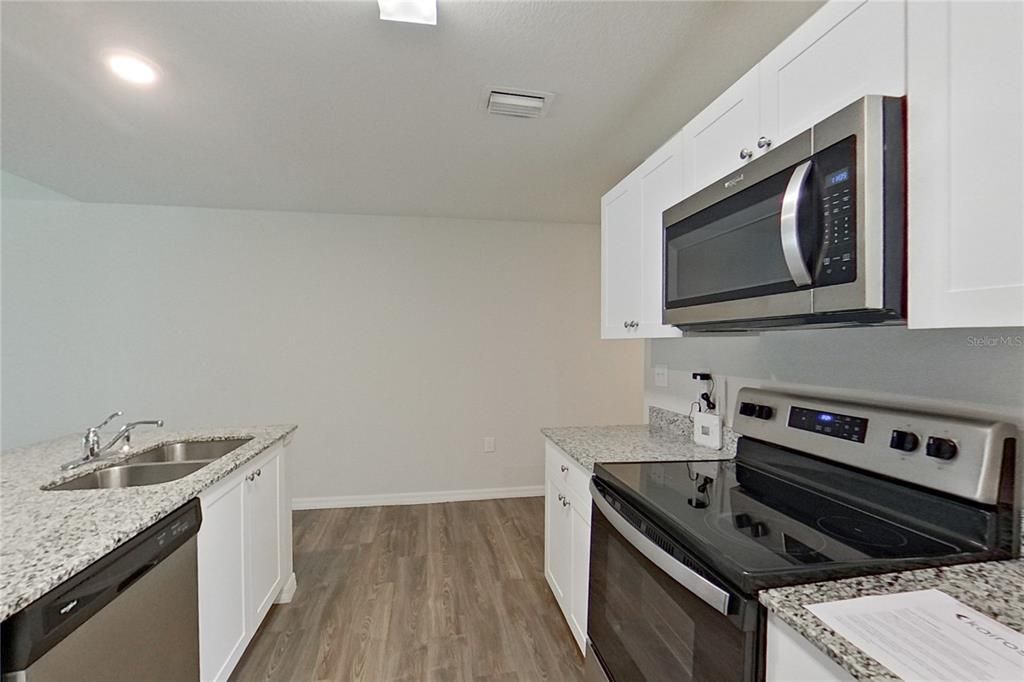 For Rent: $1,499 (2 beds, 2 baths, 1120 Square Feet)
