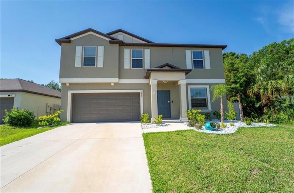 For Rent: $2,600 (5 beds, 2 baths, 2635 Square Feet)