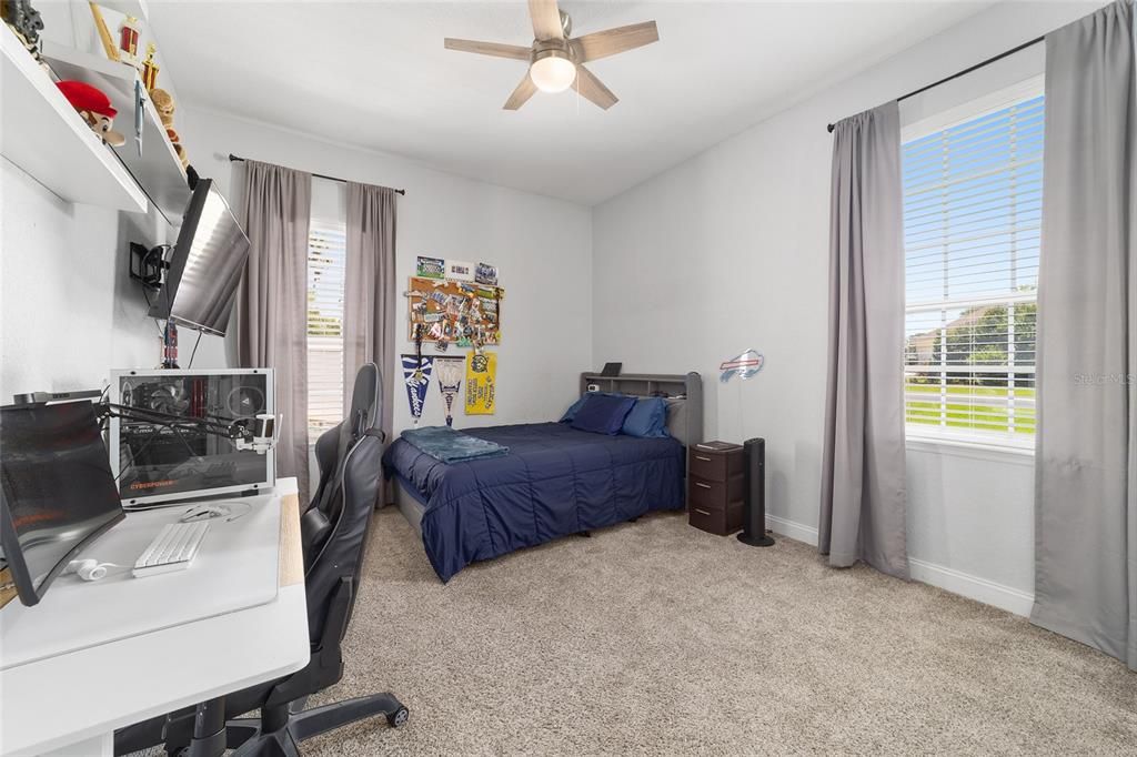 Active With Contract: $619,000 (3 beds, 3 baths, 2740 Square Feet)