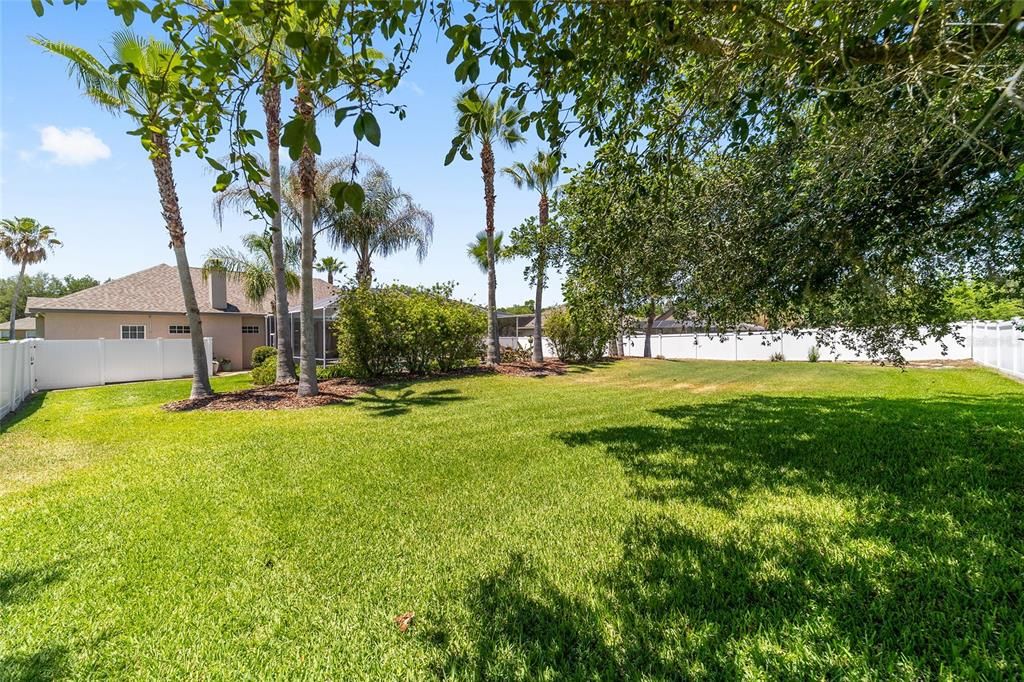 Active With Contract: $619,000 (3 beds, 3 baths, 2740 Square Feet)