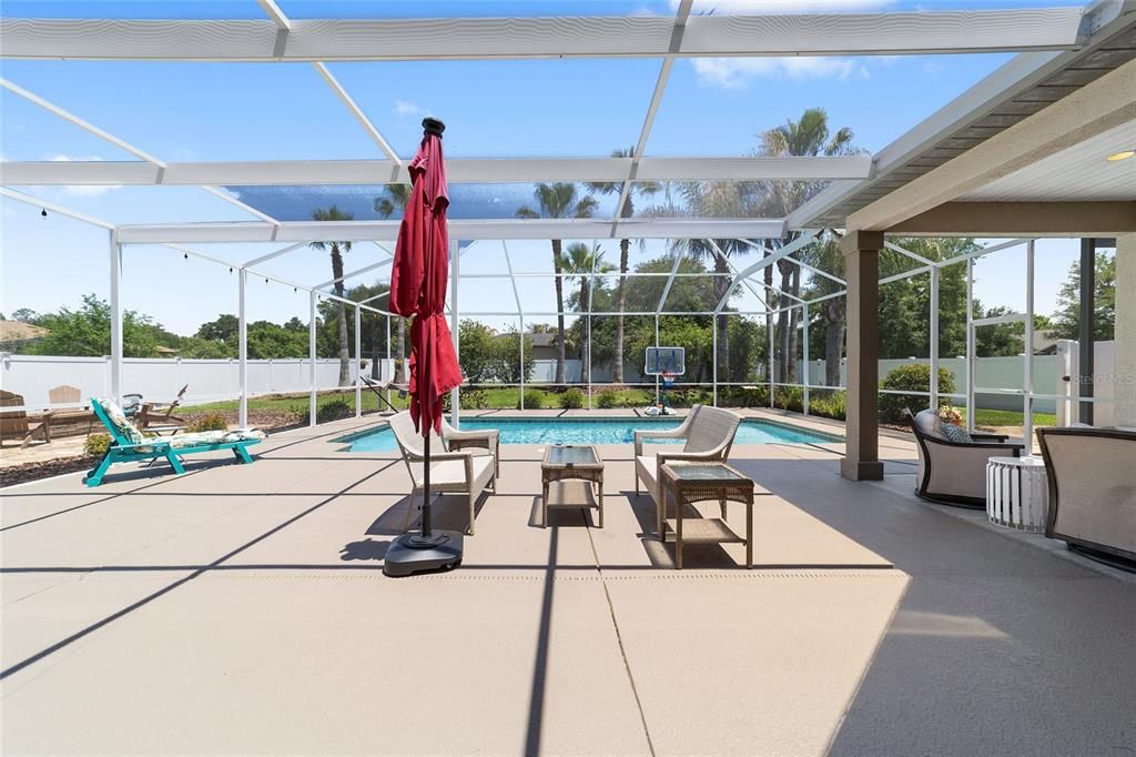 Active With Contract: $619,000 (3 beds, 3 baths, 2740 Square Feet)