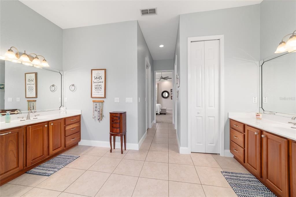 Active With Contract: $619,000 (3 beds, 3 baths, 2740 Square Feet)